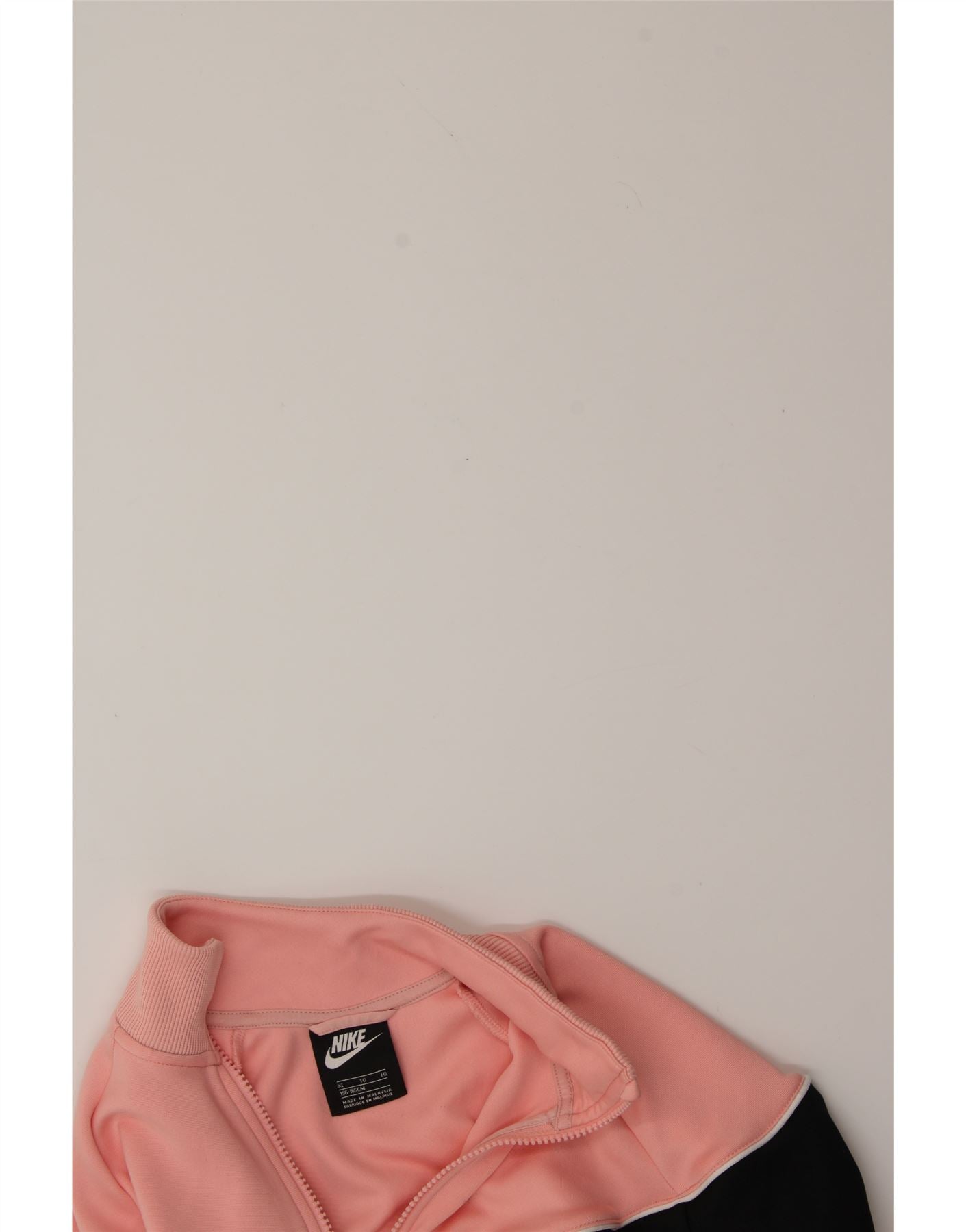 NIKE Girls Crop Tracksuit Top Jacket 13-14 Years XL Pink Colourblock Vintage Nike and Second-Hand Nike from Messina Hembry
