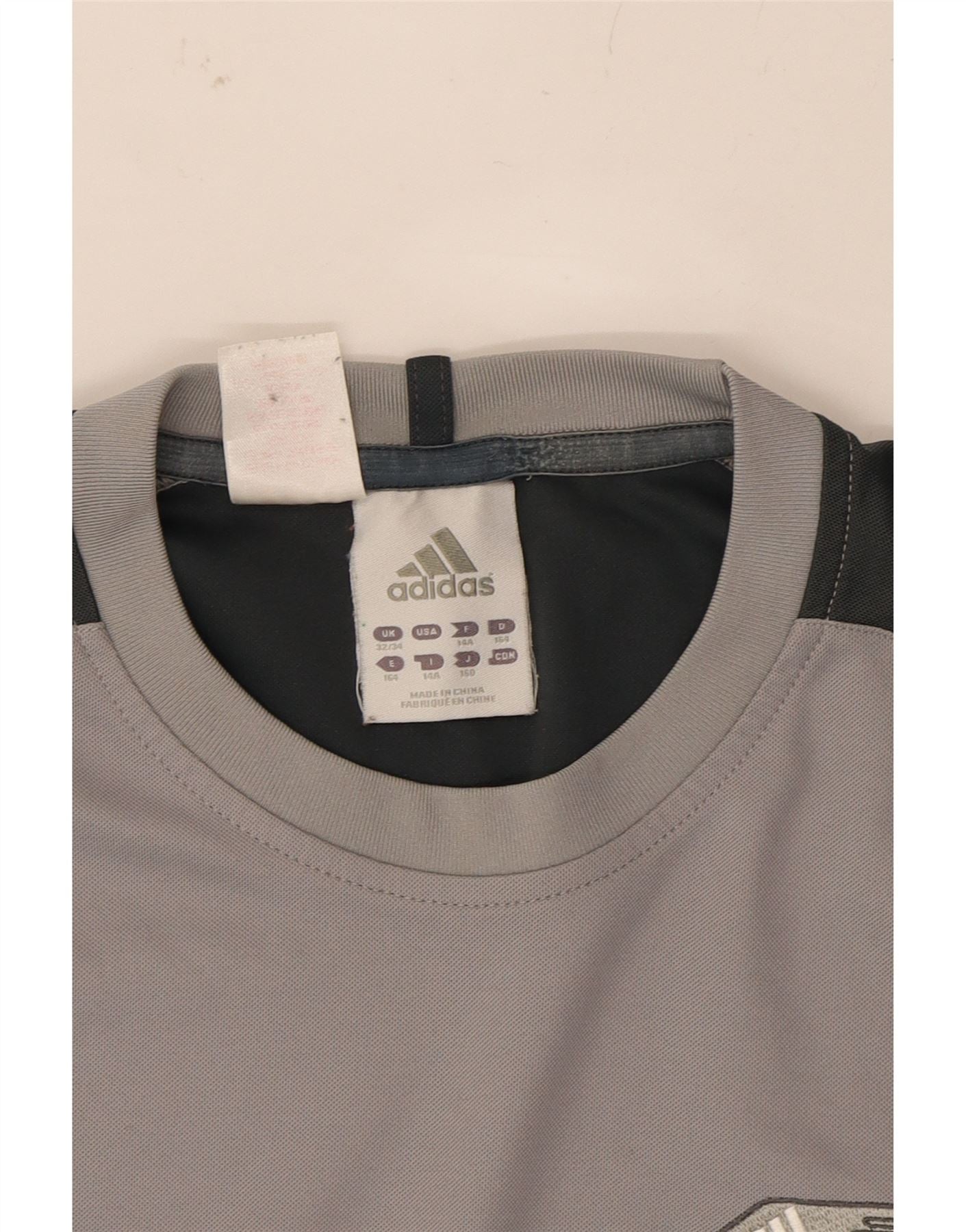 ADIDAS Boys Climalite T-Shirt Top 13-14 Years Grey Colourblock Polyester Vintage Adidas and Second-Hand Adidas from Messina Hembry