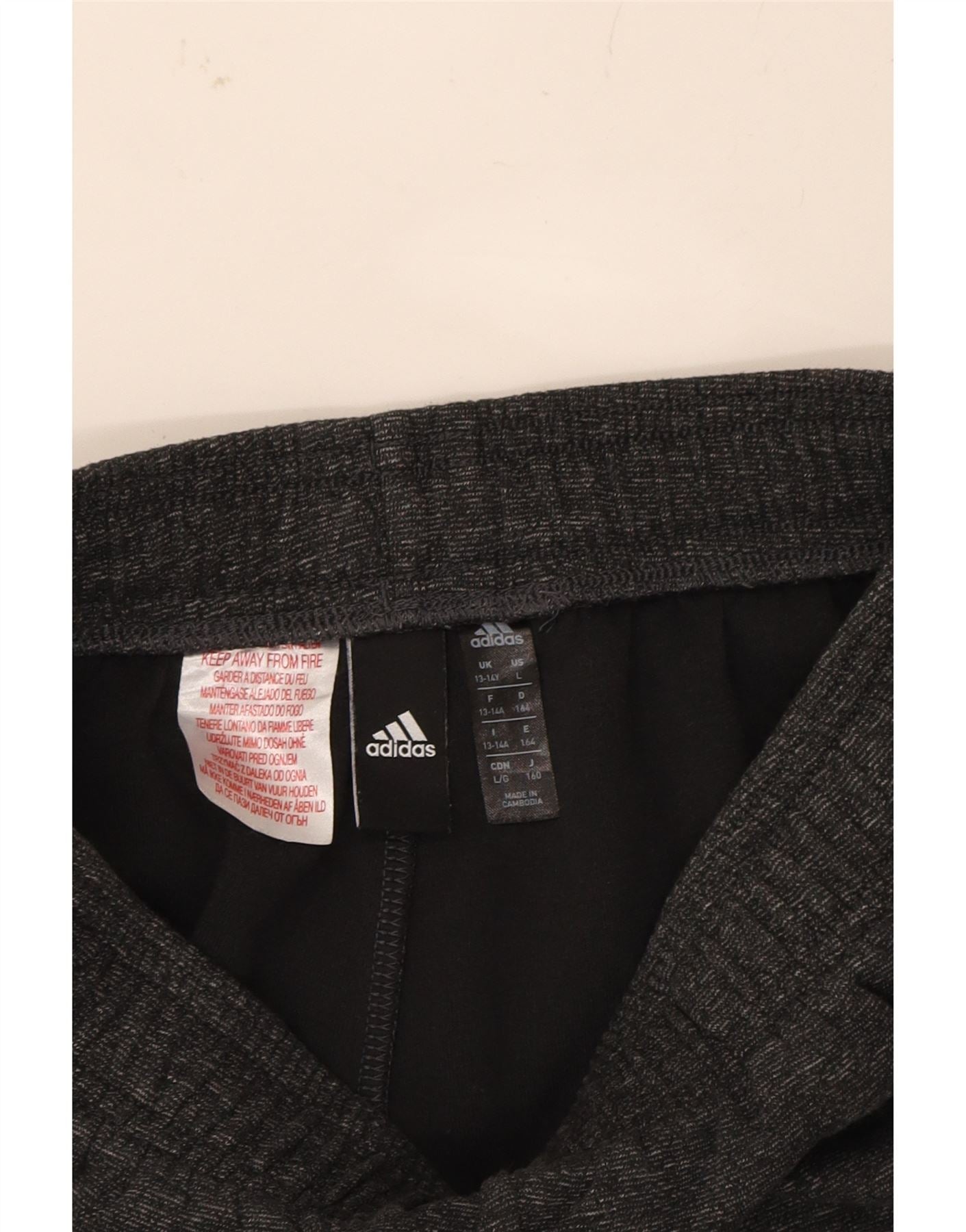 ADIDAS Boys Cargo Tracksuit Trousers Joggers 13-14 Years  Grey Cotton Vintage Adidas and Second-Hand Adidas from Messina Hembry