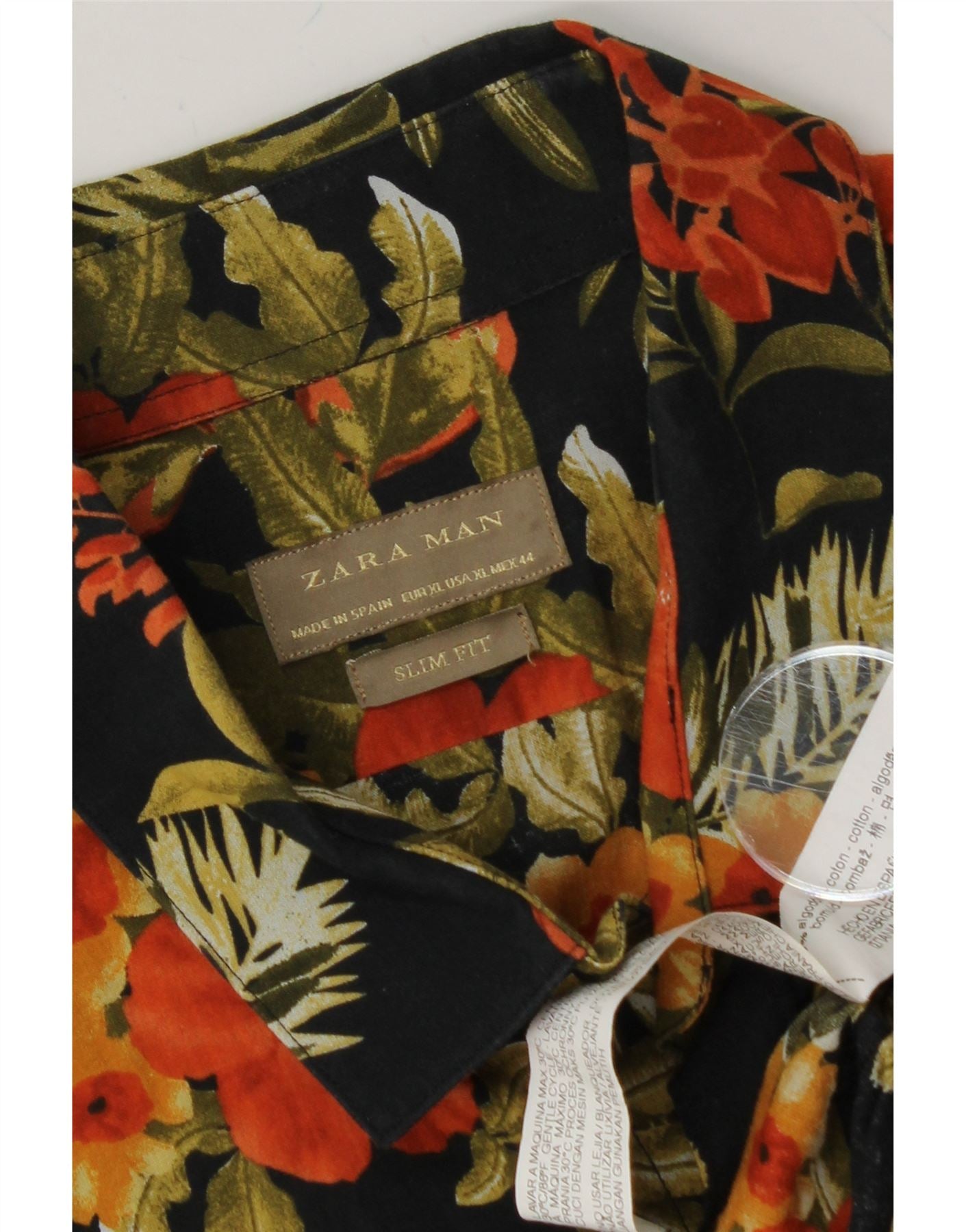 ZARA Mens Slim Fit Short Sleeve Shirt XL Black Floral Cotton Hawaiian Vintage Zara and Second-Hand Zara from Messina Hembry