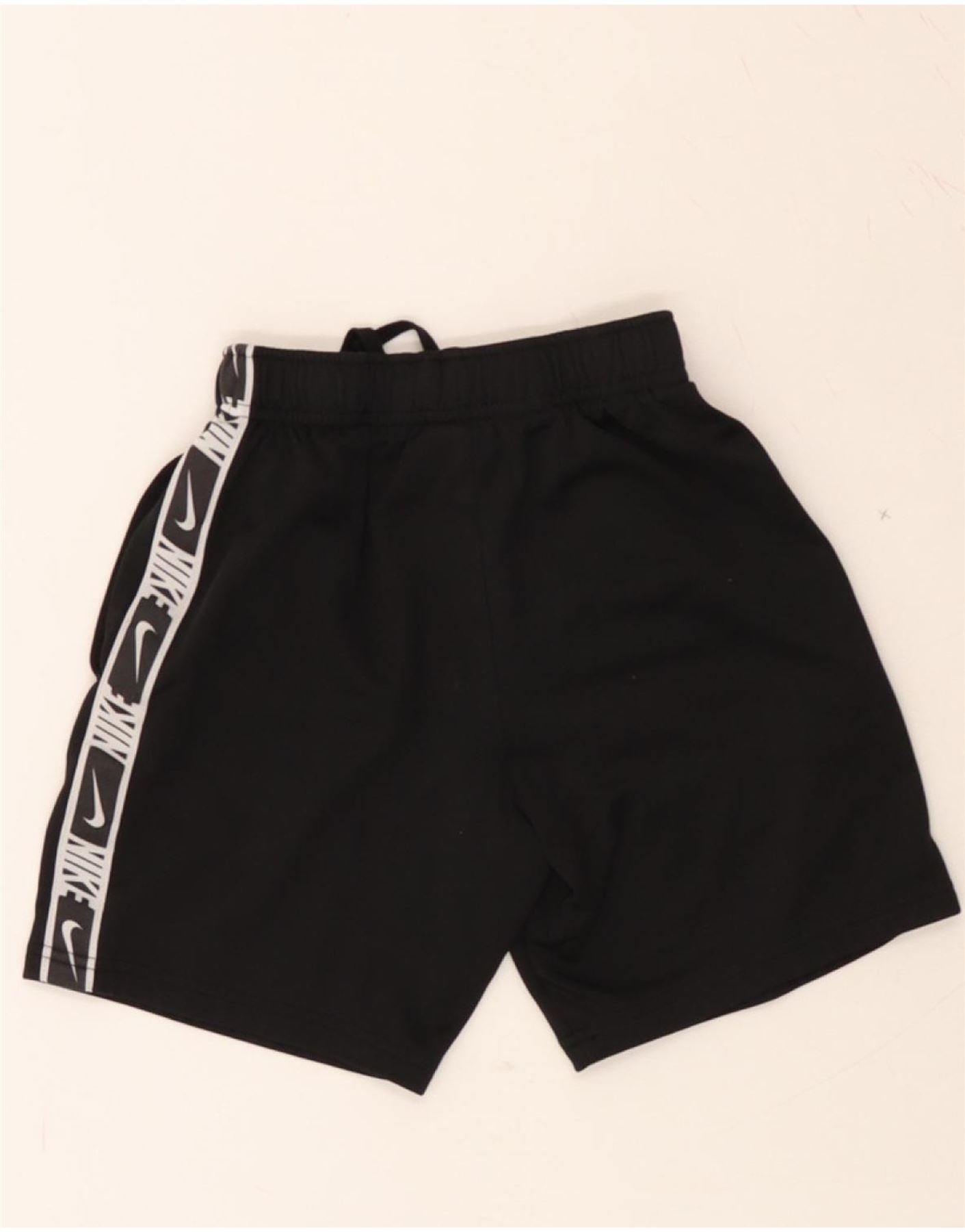 NIKE Boys Graphic Sport Shorts 8-9 Years Small  Black Polyester Vintage Nike and Second-Hand Nike from Messina Hembry