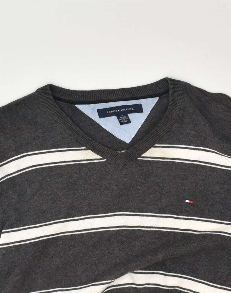 TOMMY HILFIGER Mens V-Neck Jumper Sweater Medium Grey Striped Cotton | Vintage Tommy Hilfiger | Thrift | Second-Hand Tommy Hilfiger | Used Clothing | Messina Hembry 