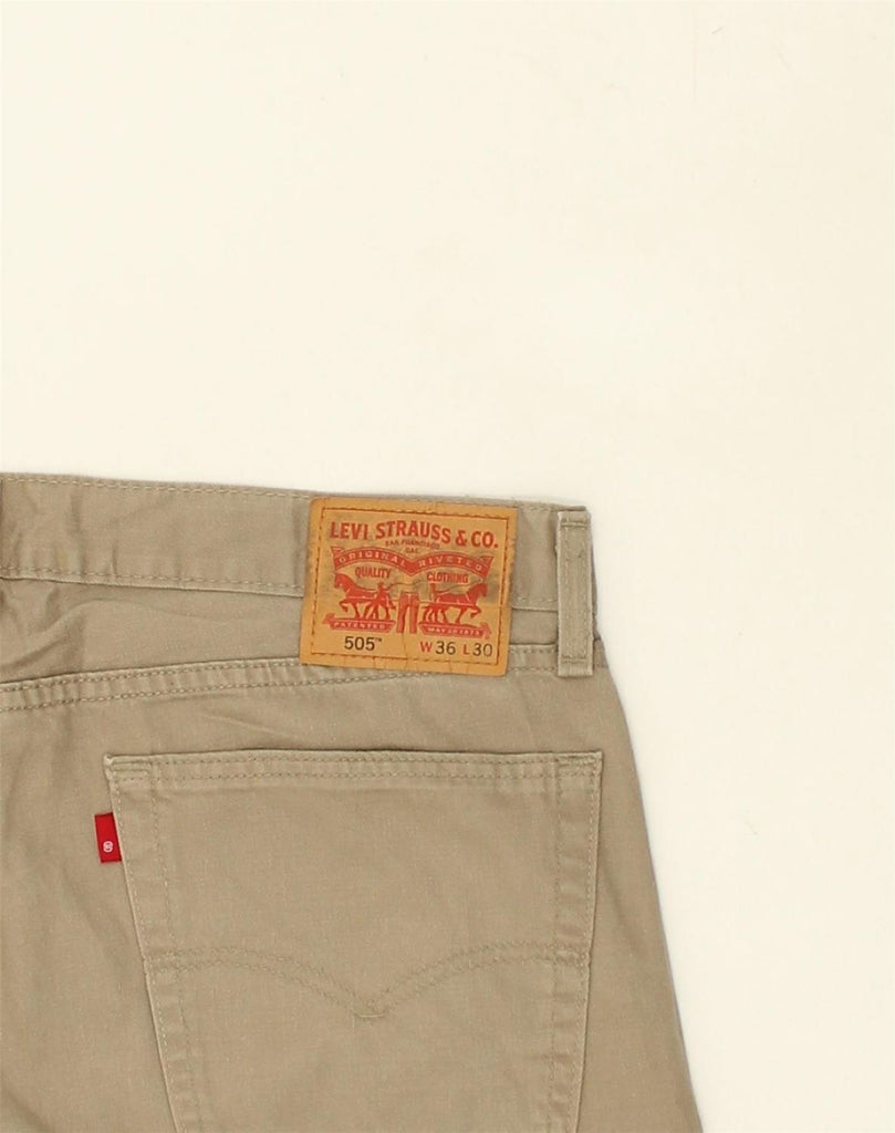 LEVI'S Mens 505 Straight Casual Trousers W36 L30 Khaki Cotton | Vintage Levi's | Thrift | Second-Hand Levi's | Used Clothing | Messina Hembry 