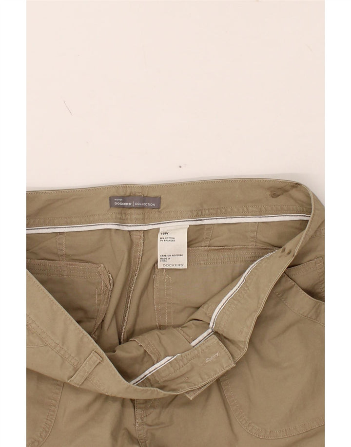 DOCKERS Womens Cargo Bermuda Shorts US 16 2XL W38  Beige Cotton Vintage Dockers and Second-Hand Dockers from Messina Hembry 