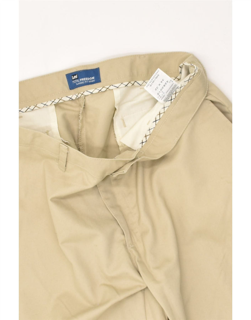 LEE Mens Total Freedom Classic Fit Casual Trousers W34 L32 Beige Polyester | Vintage Lee | Thrift | Second-Hand Lee | Used Clothing | Messina Hembry 