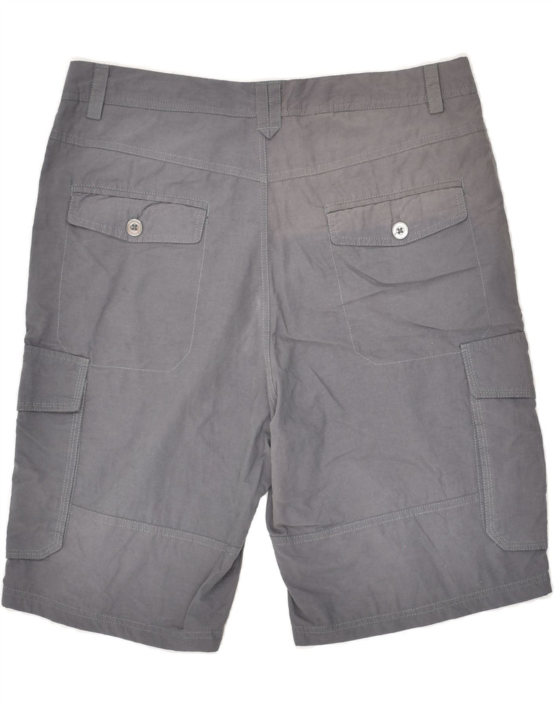 UMBRO Mens Cargo Shorts Large W34  Grey Cotton | Vintage Umbro | Thrift | Second-Hand Umbro | Used Clothing | Messina Hembry 