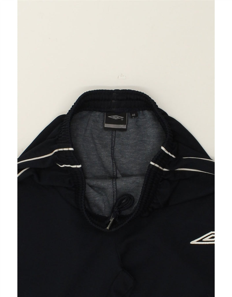 UMBRO Mens Capri Tracksuit Trousers Medium Navy Blue Polyester | Vintage Umbro | Thrift | Second-Hand Umbro | Used Clothing | Messina Hembry 