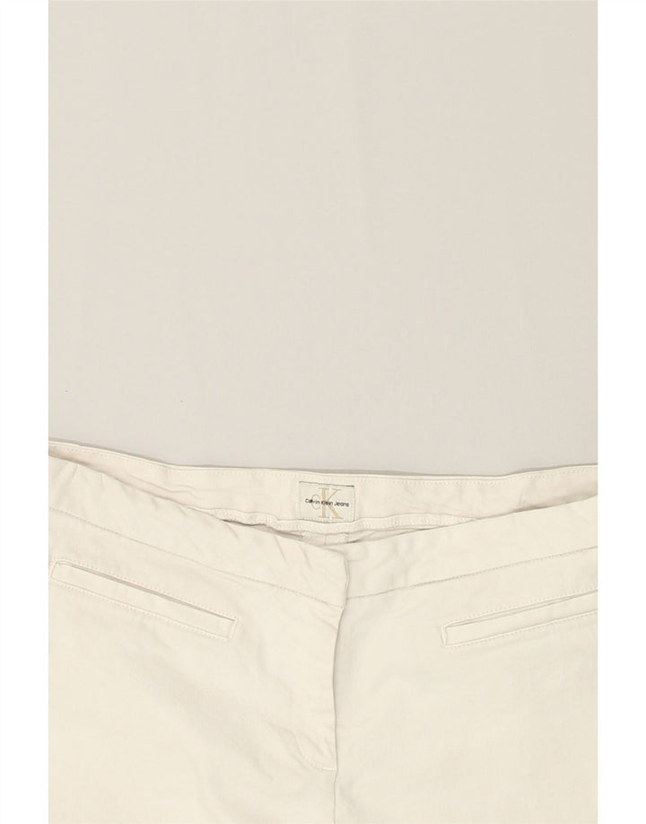 CALVIN KLEIN Womens Casual Shorts W30 Medium Off White | Vintage Calvin Klein | Thrift | Second-Hand Calvin Klein | Used Clothing | Messina Hembry 
