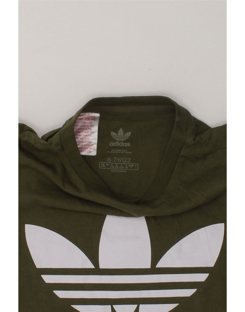 ADIDAS Boys Graphic T-Shirt Top 6-7 Years Khaki Cotton | Vintage Adidas | Thrift | Second-Hand Adidas | Used Clothing | Messina Hembry 