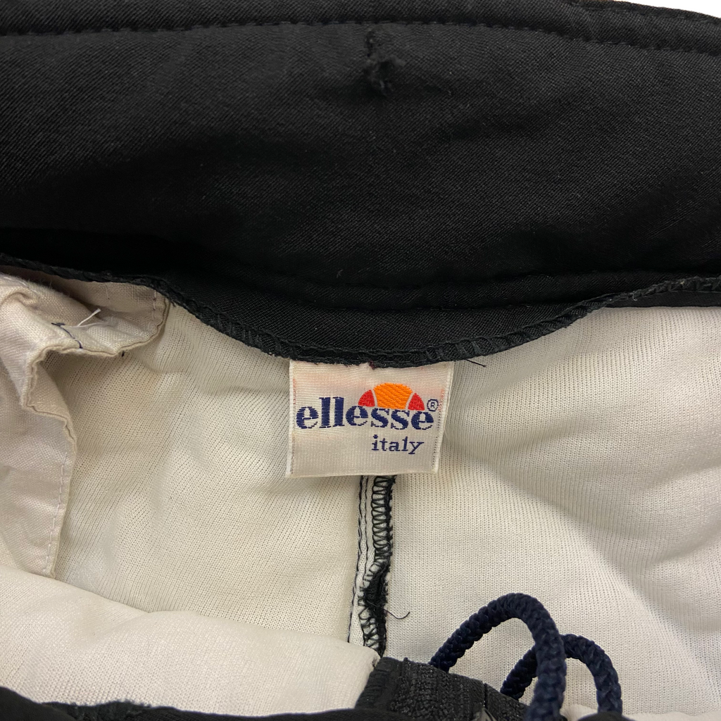 Ellesse Padded Ski Pants | Vintage Winter Sportswear Snow Pants Black VTG | Vintage Messina Hembry | Thrift | Second-Hand Messina Hembry | Used Clothing | Messina Hembry 