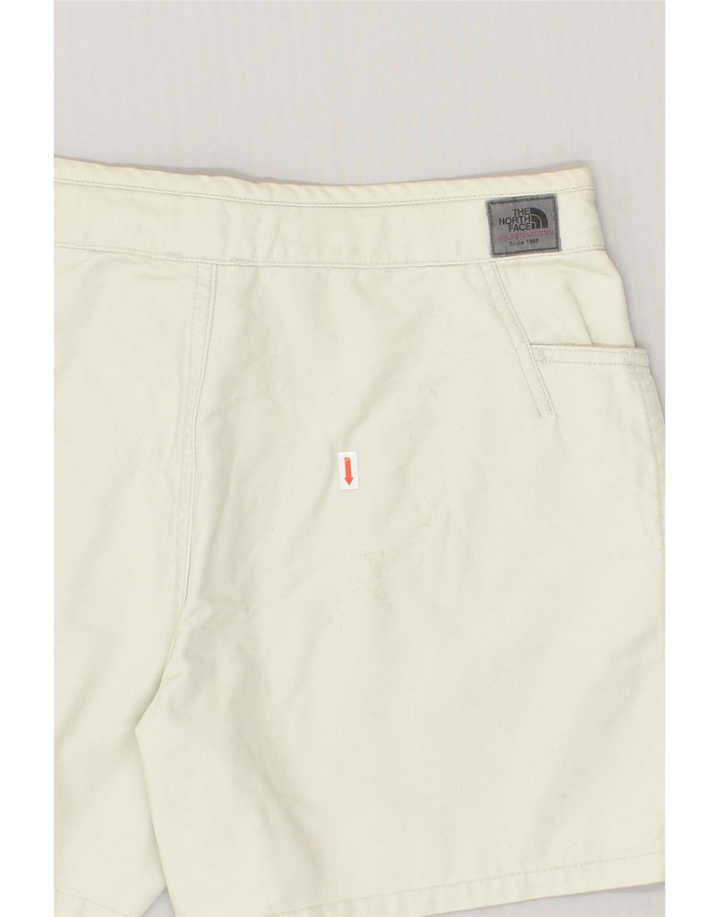 THE NORTH FACE Womens Casual Shorts W30 Medium Off White | Vintage The North Face | Thrift | Second-Hand The North Face | Used Clothing | Messina Hembry 