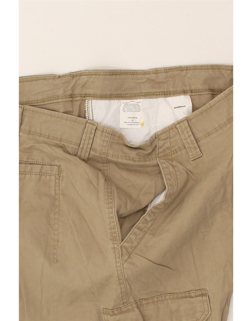 WRANGLER Mens Relaxed Fit Cargo Shorts W42 2XL Khaki Cotton | Vintage Wrangler | Thrift | Second-Hand Wrangler | Used Clothing | Messina Hembry 