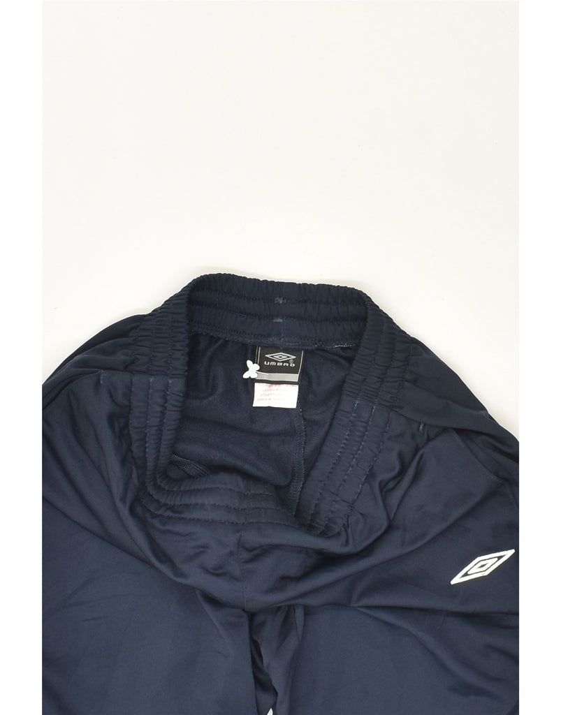 UMBRO Boys Tracksuit Trousers 9-10 Years Navy Blue Polyester | Vintage Umbro | Thrift | Second-Hand Umbro | Used Clothing | Messina Hembry 