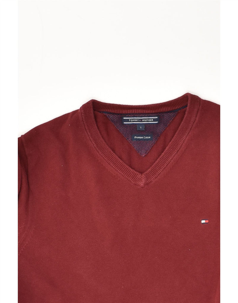 TOMMY HILFIGER Mens V-Neck Jumper Sweater Small Maroon Cotton | Vintage Tommy Hilfiger | Thrift | Second-Hand Tommy Hilfiger | Used Clothing | Messina Hembry 