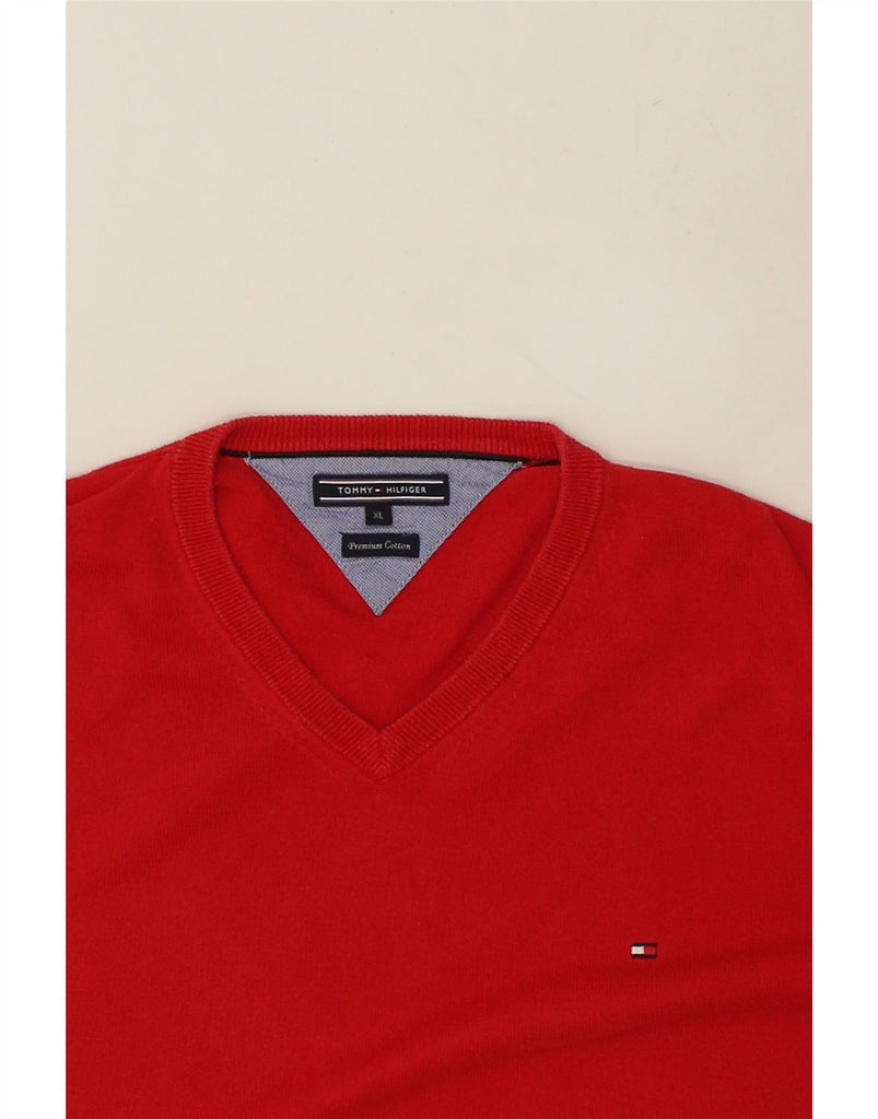 TOMMY HILFIGER Mens V-Neck Jumper Sweater XL Red Cotton | Vintage Tommy Hilfiger | Thrift | Second-Hand Tommy Hilfiger | Used Clothing | Messina Hembry 