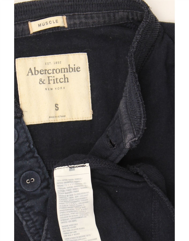 ABERCROMBIE & FITCH Mens Muscle Polo Shirt Small Navy Blue Cotton Vintage Abercrombie & Fitch and Second-Hand Abercrombie & Fitch from Messina Hembry 