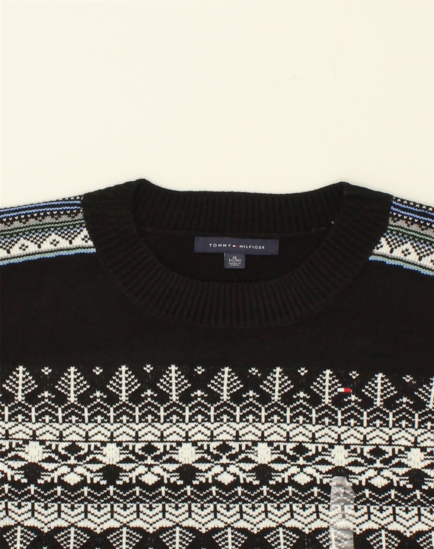 Black tommy hotsell hilfiger sweater