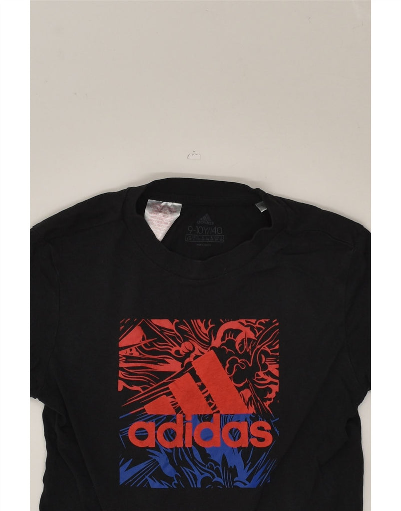 ADIDAS Boys Graphic T-Shirt Top 9-10 Years Black Cotton | Vintage Adidas | Thrift | Second-Hand Adidas | Used Clothing | Messina Hembry 