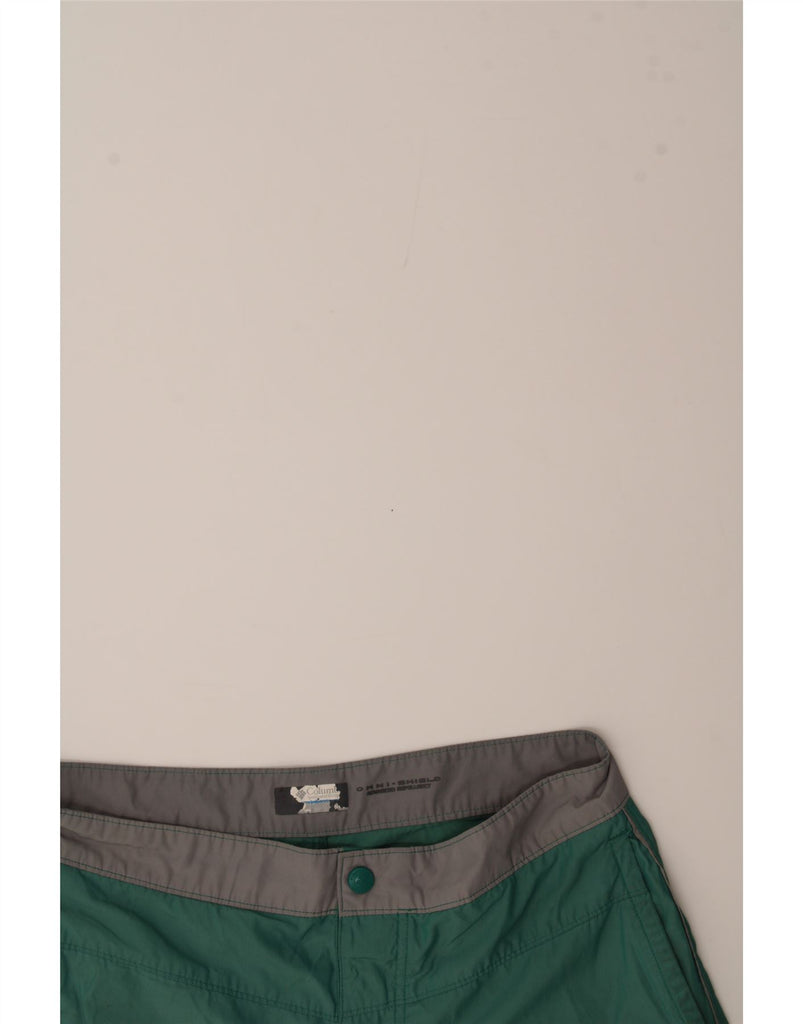 COLUMBIA Mens Omni-Shield Chino Shorts W32 Medium Green Colourblock Vintage Columbia and Second-Hand Columbia from Messina Hembry 