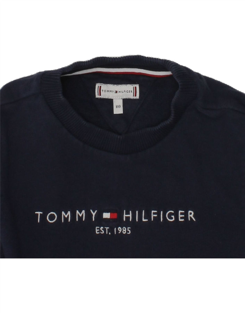 TOMMY HILFIGER Boys Graphic Sweatshirt Jumper 4-5 Years Navy Blue Cotton | Vintage Tommy Hilfiger | Thrift | Second-Hand Tommy Hilfiger | Used Clothing | Messina Hembry 