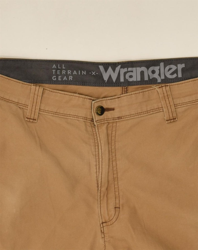 WRANGLER Mens Straight Chino Trousers W40 L28  Beige Cotton | Vintage Wrangler | Thrift | Second-Hand Wrangler | Used Clothing | Messina Hembry 