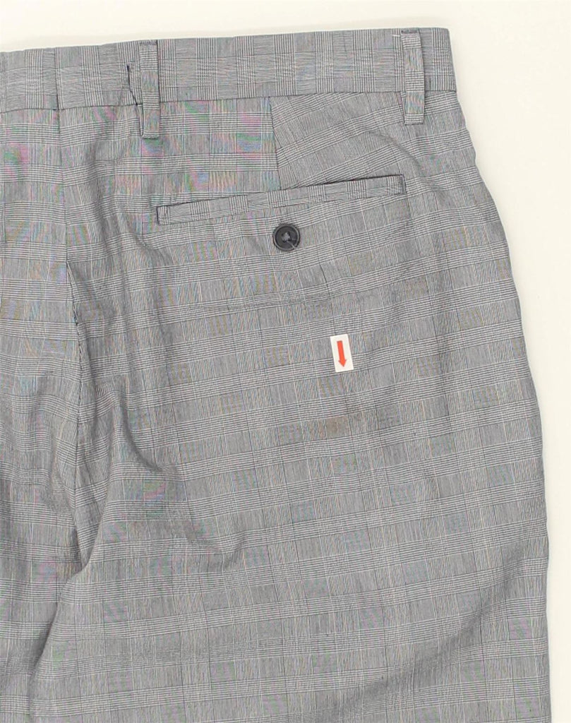 BANANA REPUBLIC Mens NON - IRON Tailored Fit Chino Trousers W33 L 32  Grey | Vintage Banana Republic | Thrift | Second-Hand Banana Republic | Used Clothing | Messina Hembry 