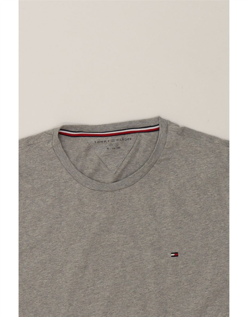 TOMMY HILFIGER Mens T-Shirt Top XL Grey Cotton Vintage Tommy Hilfiger and Second-Hand Tommy Hilfiger from Messina Hembry 
