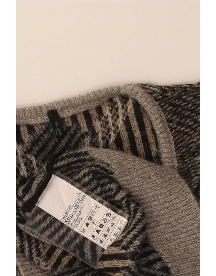 Benetton Mens V-Neck Jumper Sweater Large Brown Geometric Acrylic