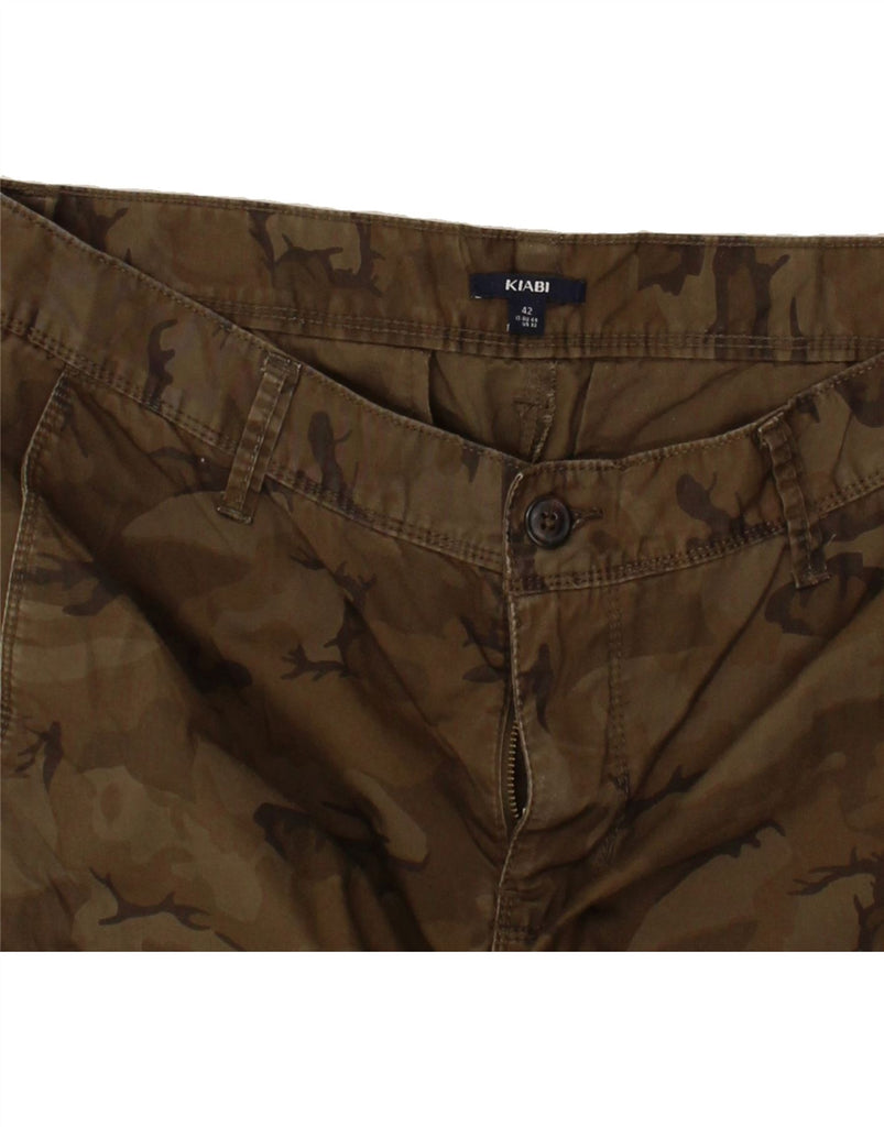 KIABI Mens Cargo Shorts UK 42 XL W36 Brown Camouflage Vintage Kiabi and Second-Hand Kiabi from Messina Hembry 