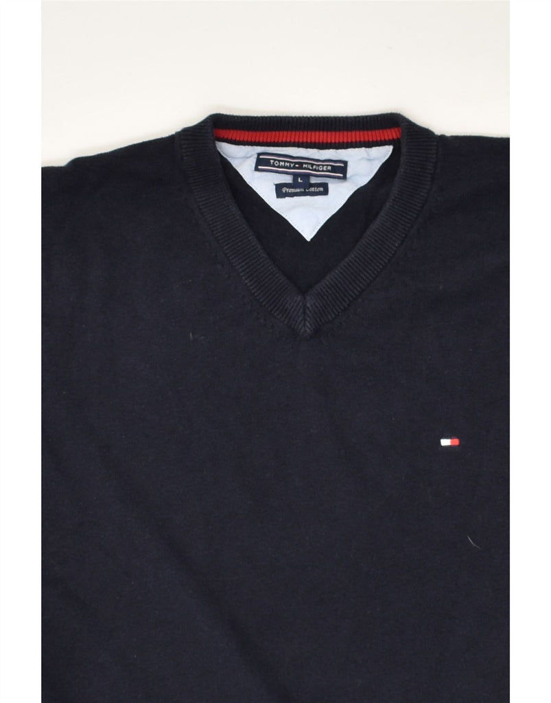 TOMMY HILFIGER Mens V-Neck Jumper Sweater Large Navy Blue Cotton | Vintage Tommy Hilfiger | Thrift | Second-Hand Tommy Hilfiger | Used Clothing | Messina Hembry 