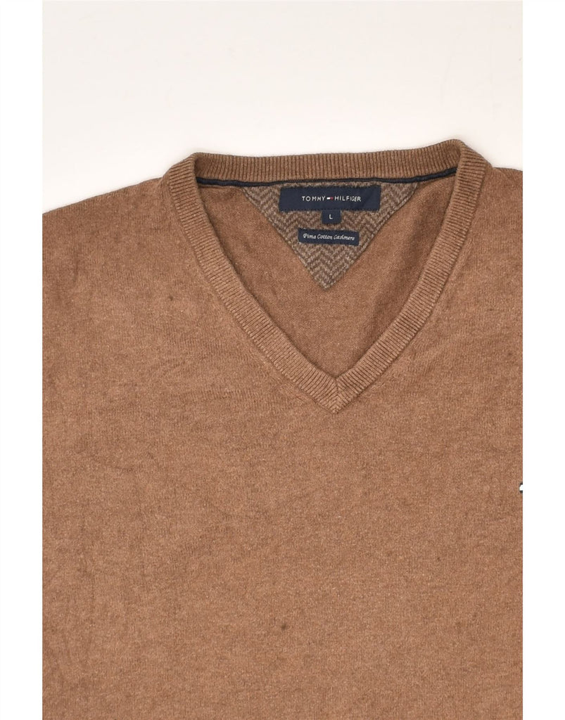 TOMMY HILFIGER Mens V-Neck Jumper Sweater Large Brown Cotton | Vintage Tommy Hilfiger | Thrift | Second-Hand Tommy Hilfiger | Used Clothing | Messina Hembry 