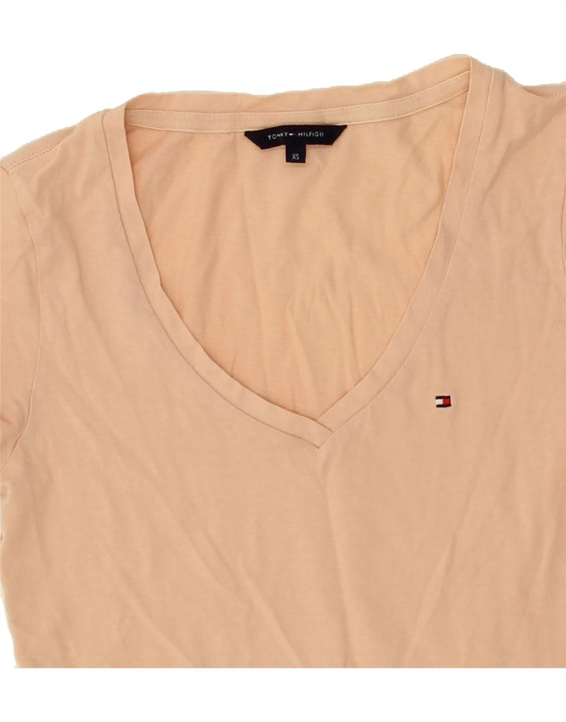 TOMMY HILFIGER Womens T-Shirt Top UK 6 XS Beige Cotton | Vintage Tommy Hilfiger | Thrift | Second-Hand Tommy Hilfiger | Used Clothing | Messina Hembry 