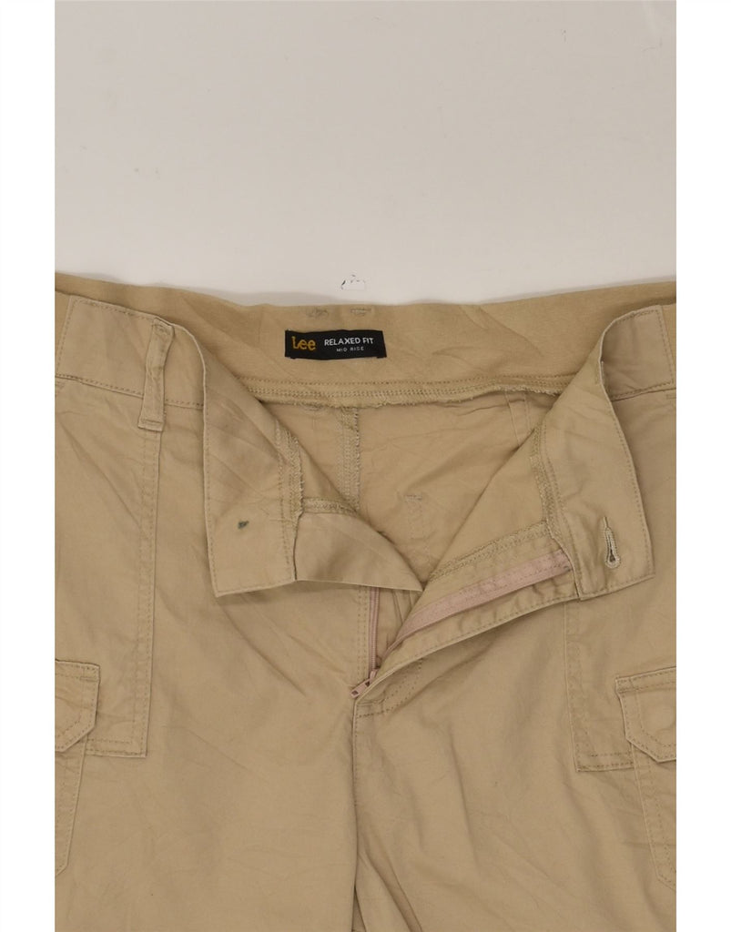 LEE Womens Relaxed Fit Cargo Shorts W34 Large  Beige | Vintage Lee | Thrift | Second-Hand Lee | Used Clothing | Messina Hembry 