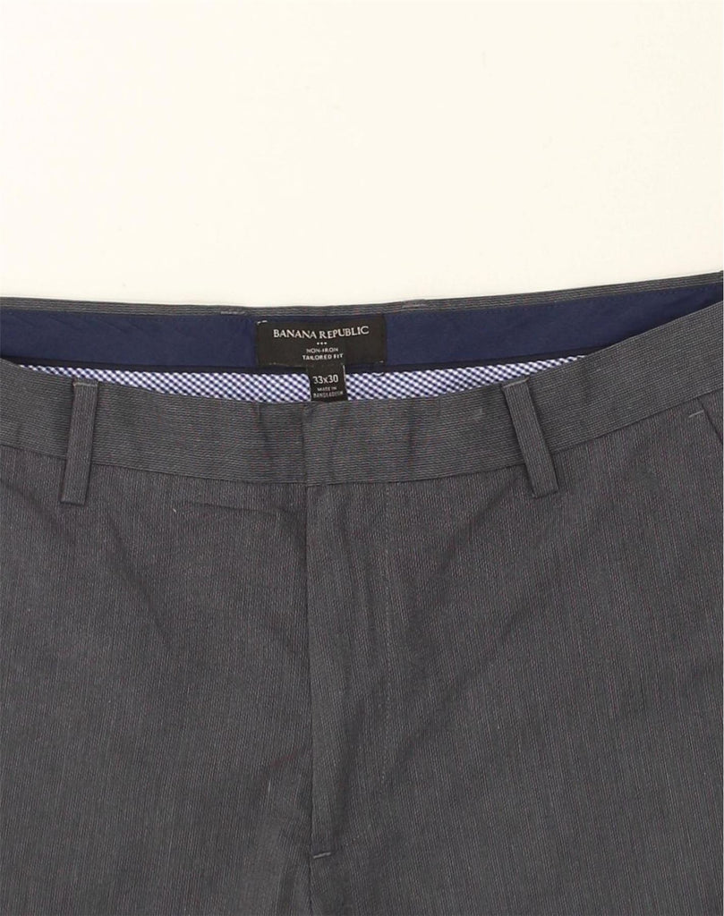 BANANA REPUBLIC Mens NON - IRON Tailored Fit Chino Trousers W33 L30  Grey | Vintage Banana Republic | Thrift | Second-Hand Banana Republic | Used Clothing | Messina Hembry 