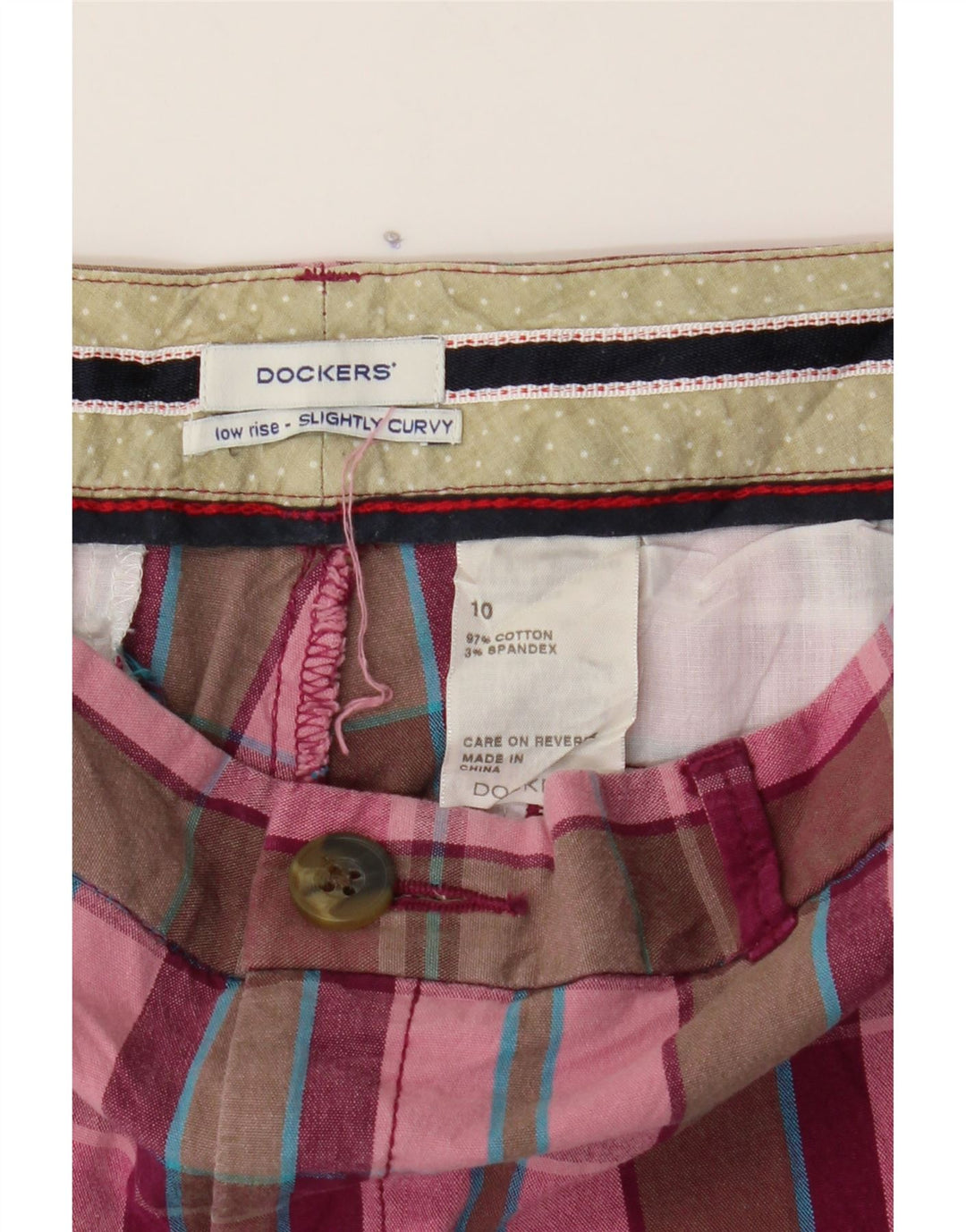 DOCKERS Womens Slightly Curvy Casual Shorts US 10 Large W32 Pink Check Vintage Dockers and Second-Hand Dockers from Messina Hembry 