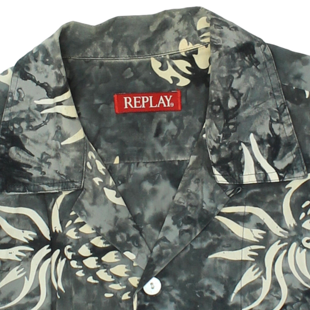 Replay Mens Grey Short Sleeved Hawaiian Shirt | Vintage Designer Summer Casual | Vintage Messina Hembry | Thrift | Second-Hand Messina Hembry | Used Clothing | Messina Hembry 