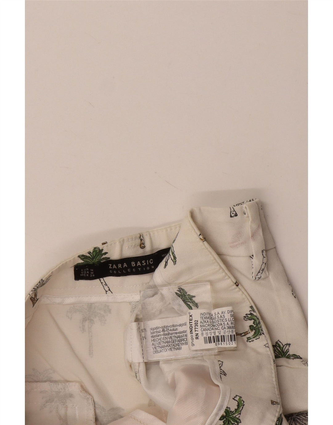 Zara Womens Chino Shorts Medium W28  White Floral Cotton