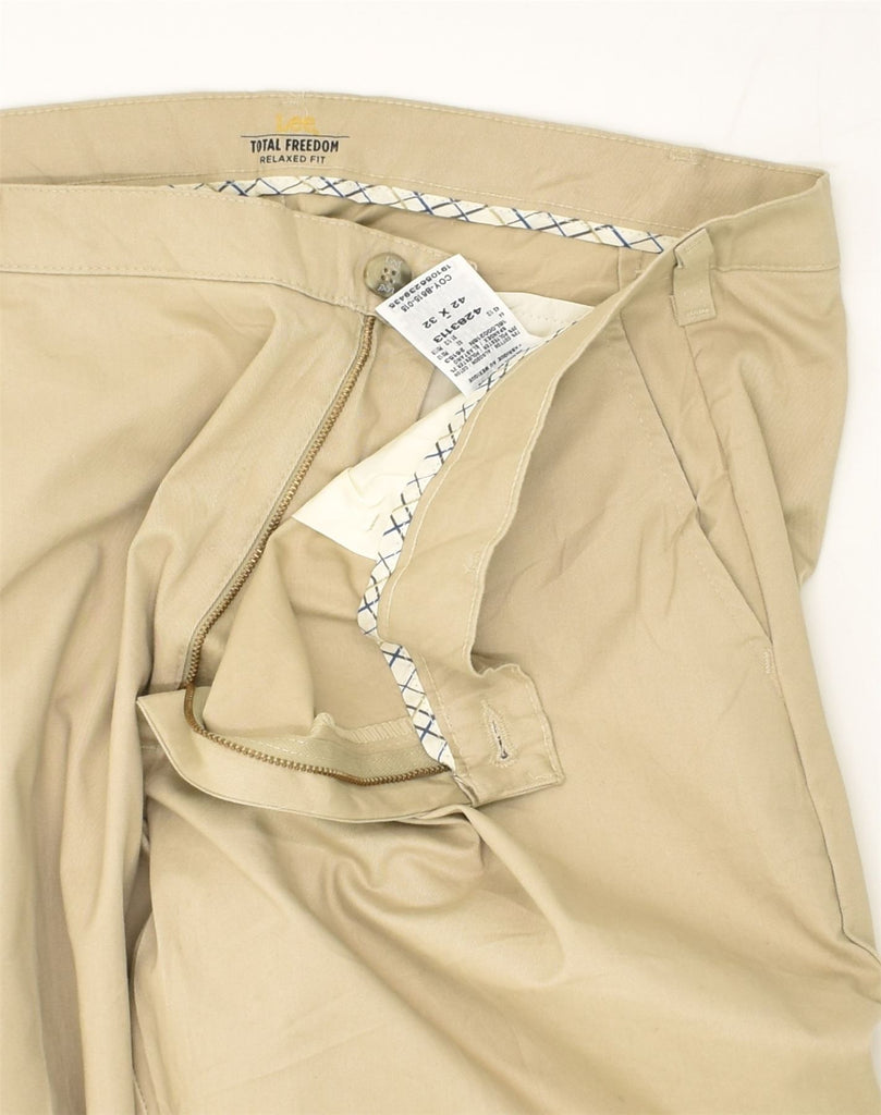 LEE Mens Relaxed Fit Chino Trousers W42 L32  Beige Cotton | Vintage Lee | Thrift | Second-Hand Lee | Used Clothing | Messina Hembry 