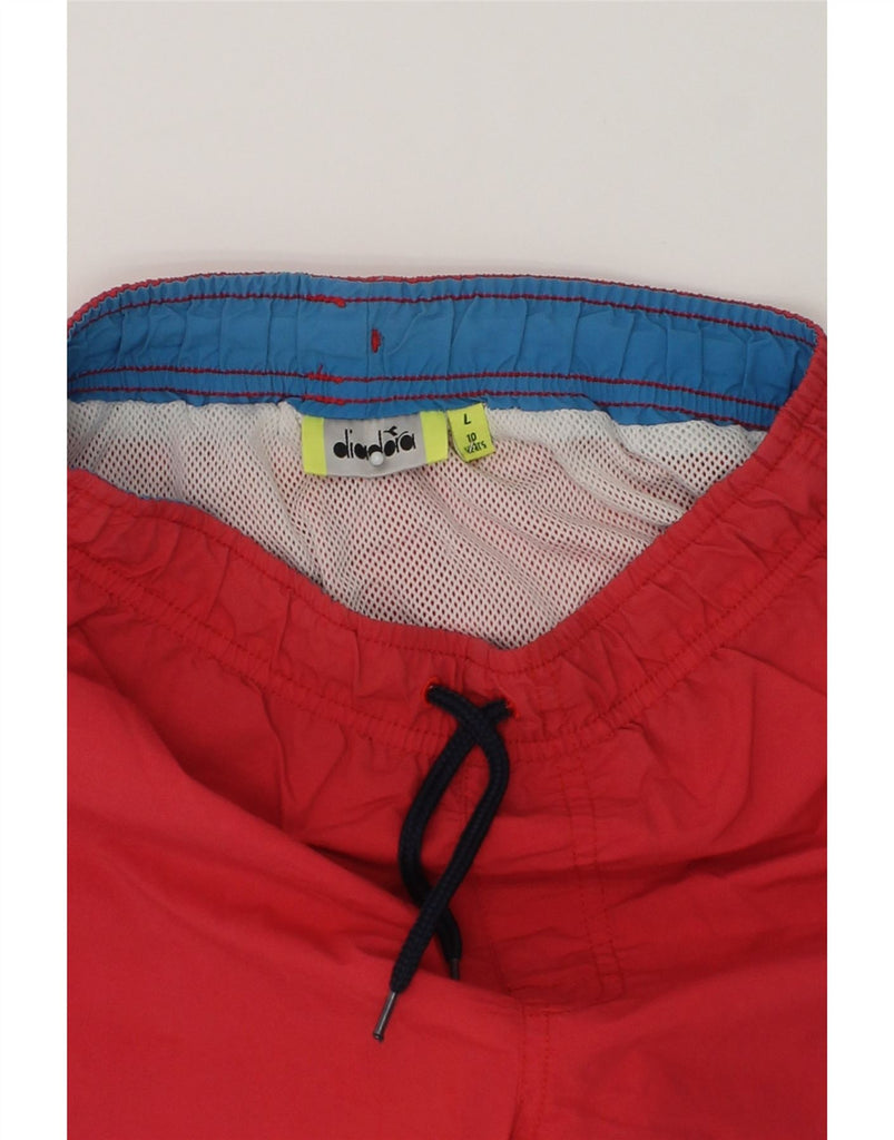 DIADORA Boys Sport Shorts 9-10 Years Large Red Polyamide | Vintage Diadora | Thrift | Second-Hand Diadora | Used Clothing | Messina Hembry 