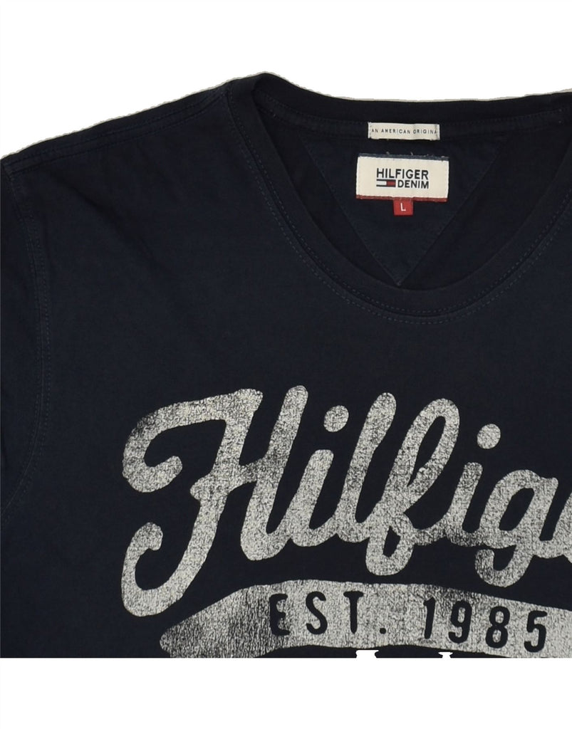 TOMMY HILFIGER Mens Graphic T-Shirt Top Large Navy Blue Cotton | Vintage Tommy Hilfiger | Thrift | Second-Hand Tommy Hilfiger | Used Clothing | Messina Hembry 