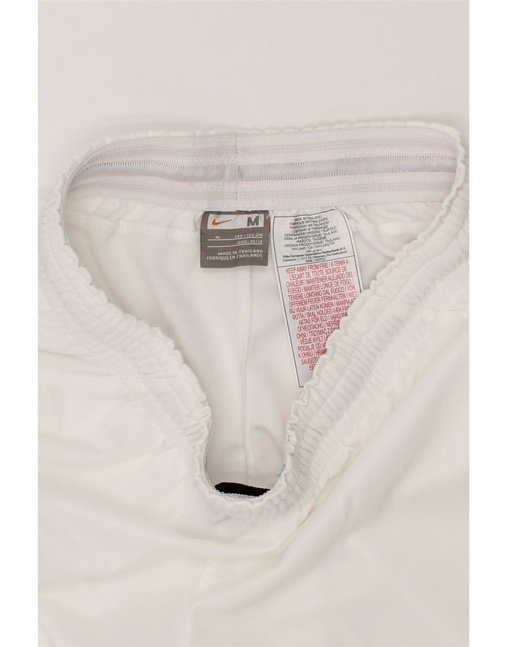 NIKE Boys Switzerland Graphic Sport Shorts 10-11 Years Medium White Vintage Nike and Second-Hand Nike from Messina Hembry 