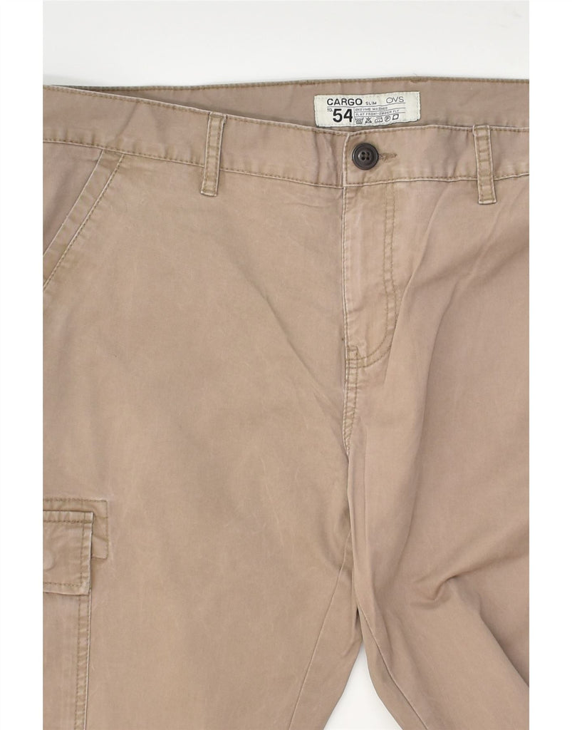 OVS Mens Slim Cargo Trousers IT 54 2XL W38 L33  Beige Cotton | Vintage OVS | Thrift | Second-Hand OVS | Used Clothing | Messina Hembry 