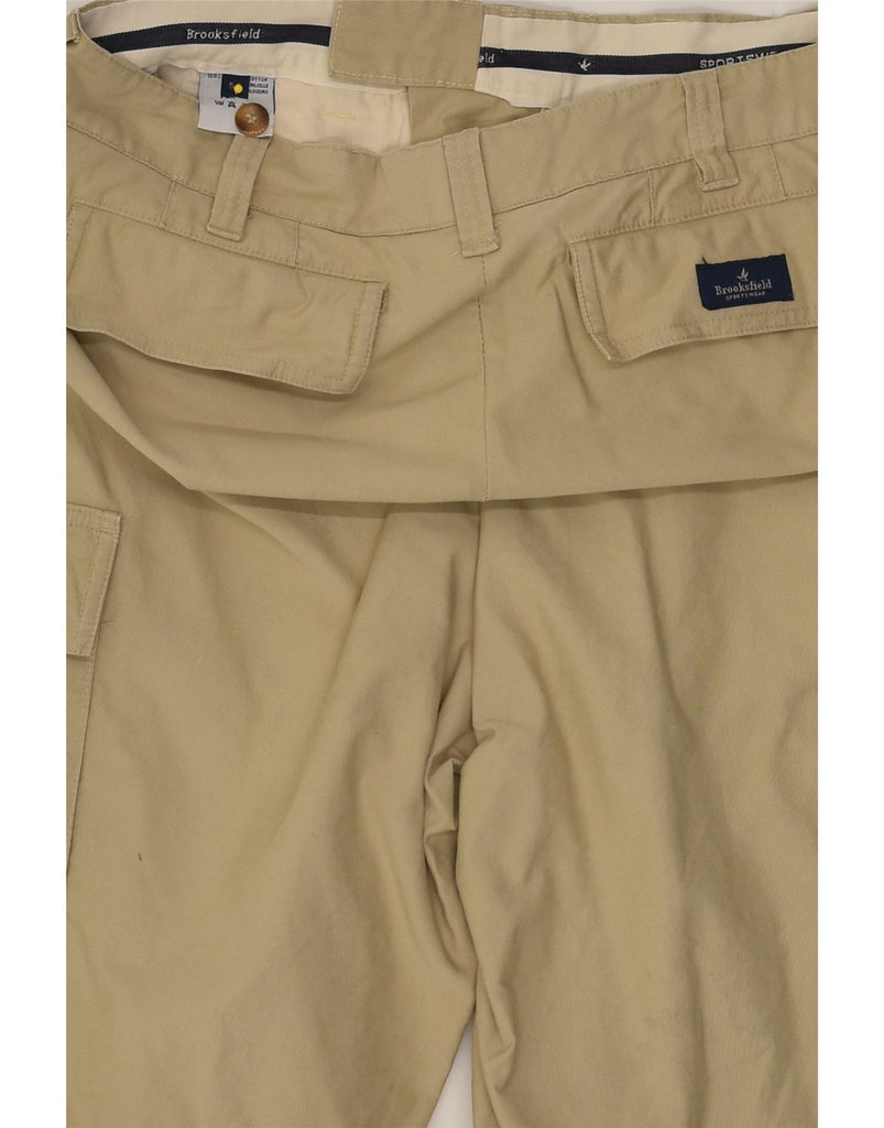 BROOKSFIELD Mens Cargo Shorts Size 52 XL W38  Beige Cotton | Vintage Brooksfield | Thrift | Second-Hand Brooksfield | Used Clothing | Messina Hembry 