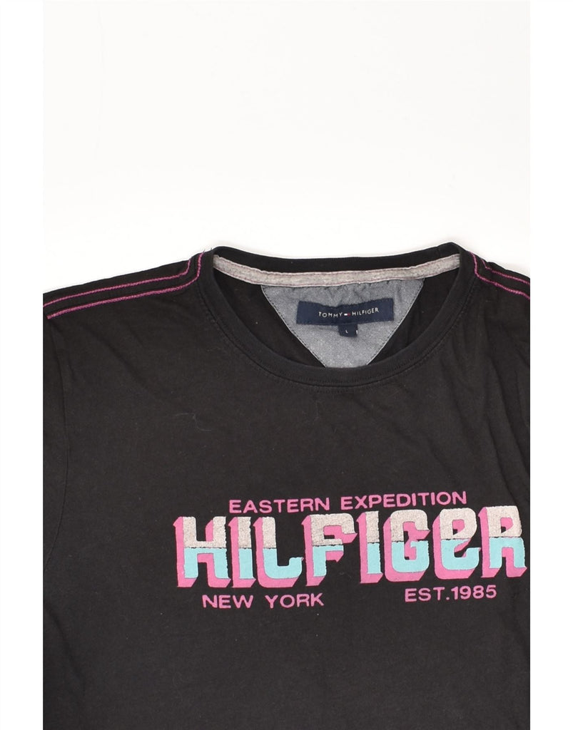 TOMMY HILFIGER Mens Slim Graphic T-Shirt Top Large Black Cotton | Vintage Tommy Hilfiger | Thrift | Second-Hand Tommy Hilfiger | Used Clothing | Messina Hembry 