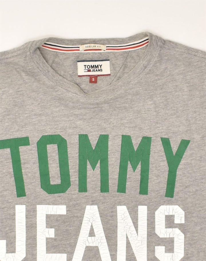 TOMMY HILFIGER Mens Regular Fit Graphic T-Shirt Top Small Grey Cotton | Vintage Tommy Hilfiger | Thrift | Second-Hand Tommy Hilfiger | Used Clothing | Messina Hembry 