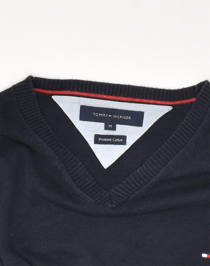 TOMMY HILFIGER Mens V-Neck Jumper Sweater Medium Navy Blue Cotton | Vintage Tommy Hilfiger | Thrift | Second-Hand Tommy Hilfiger | Used Clothing | Messina Hembry 