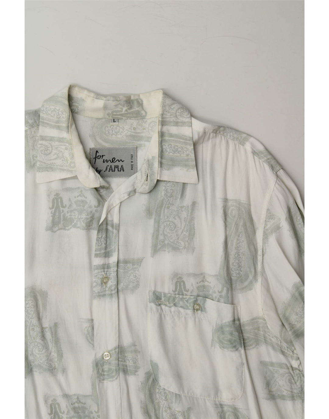 VINTAGE Mens Shirt Large White Paisley Vintage Vintage and Second-Hand Vintage from Messina Hembry 