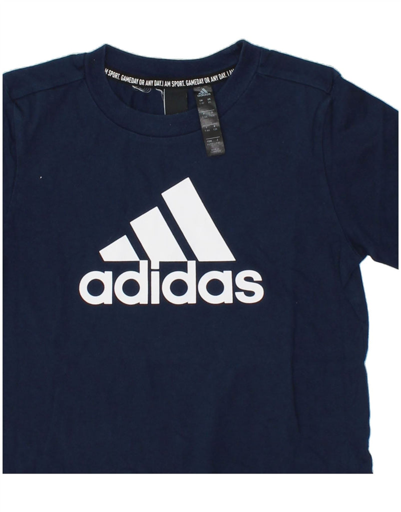 ADIDAS Boys Graphic T-Shirt Top 7-8 Years Navy Blue Cotton | Vintage Adidas | Thrift | Second-Hand Adidas | Used Clothing | Messina Hembry 