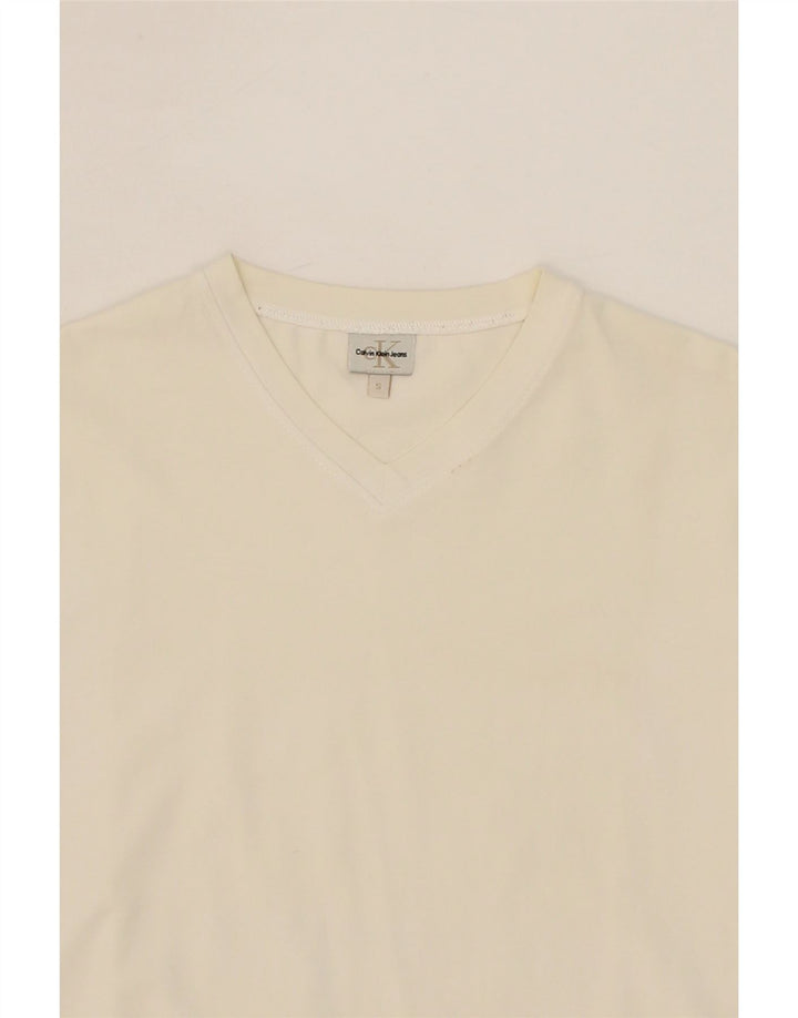 CALVIN KLEIN JEANS Mens T-Shirt Top Small Off White Cotton Vintage Calvin Klein Jeans and Second-Hand Calvin Klein Jeans from Messina Hembry 