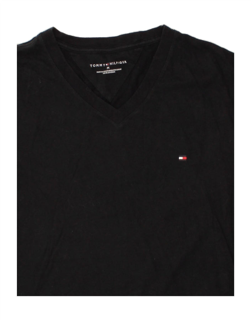 TOMMY HILFIGER Mens T-Shirt Top Medium Black Cotton | Vintage Tommy Hilfiger | Thrift | Second-Hand Tommy Hilfiger | Used Clothing | Messina Hembry 